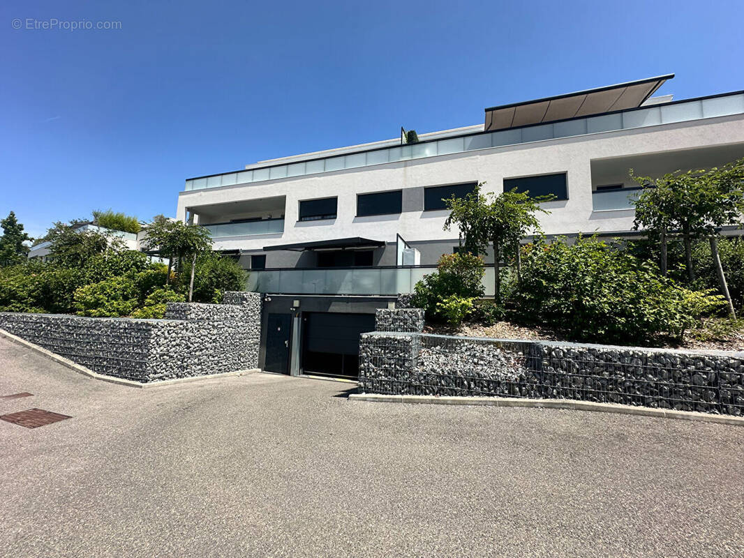 Appartement à VETRAZ-MONTHOUX