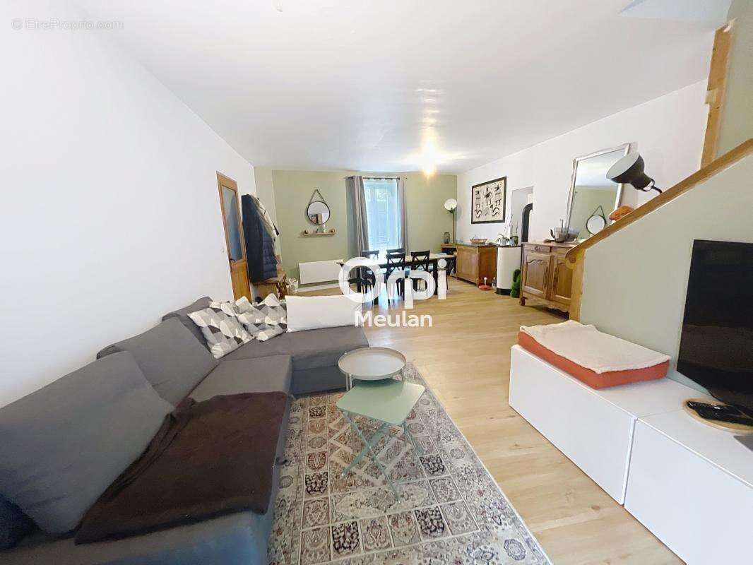 Maison à HARDRICOURT