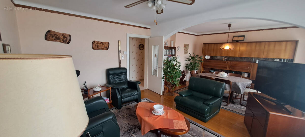 Maison à SAINTE-MARIE-AUX-CHENES