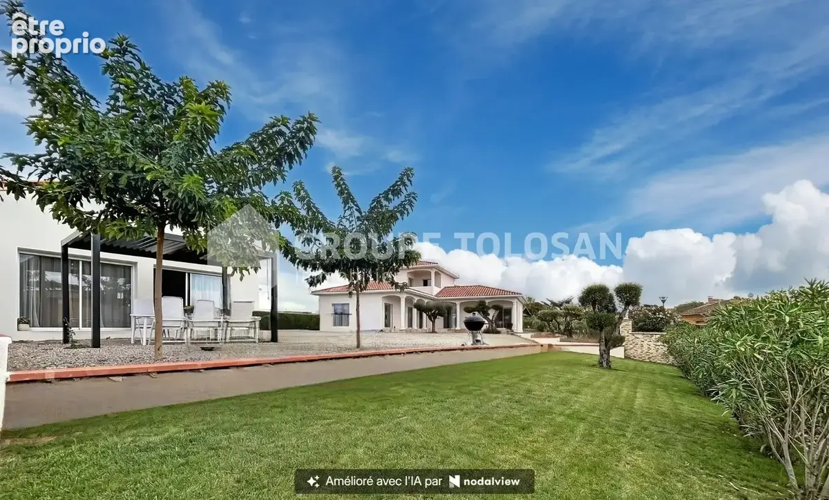 Maison 7 pièces 226 m² à vendre à Lavaur (81500) - photo 1