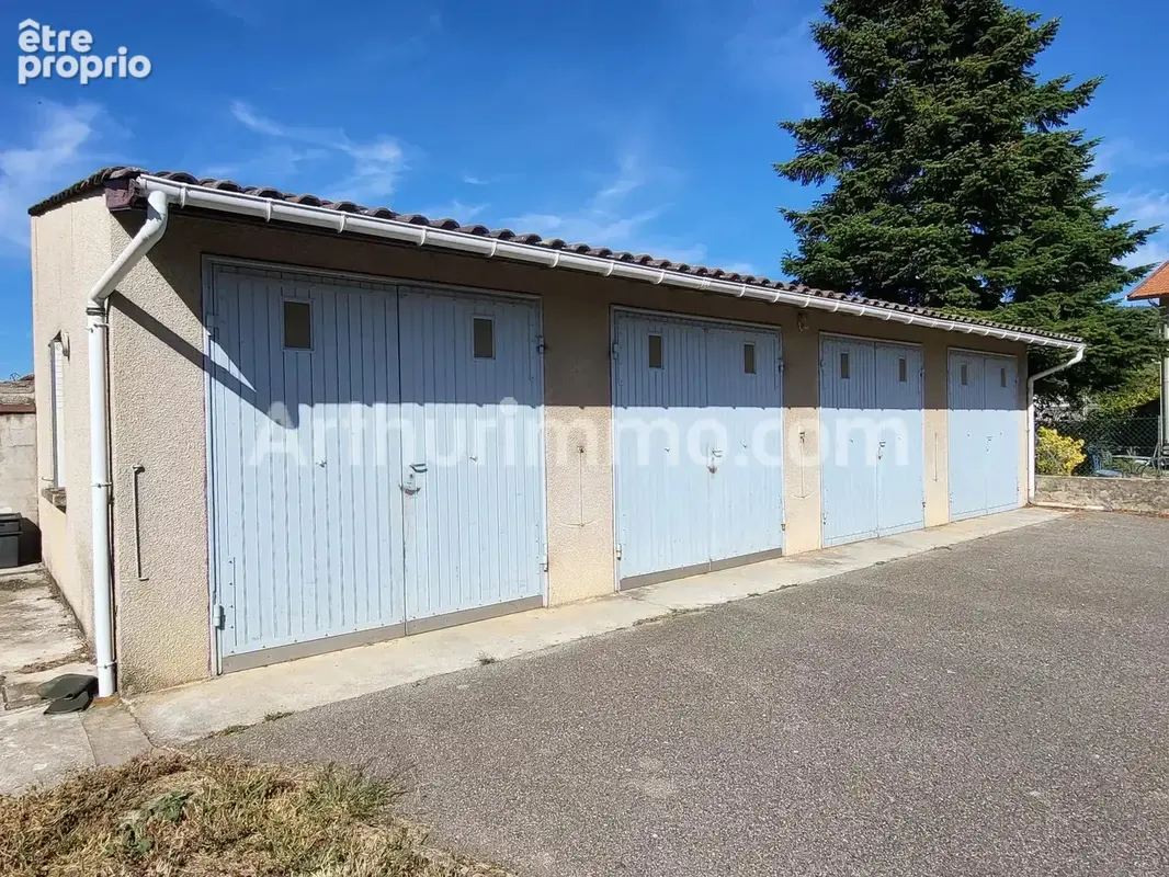 Parking à BOULIEU-LES-ANNONAY