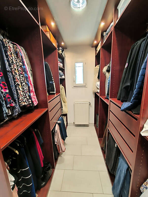 Maison à RIBAUTE-LES-TAVERNES