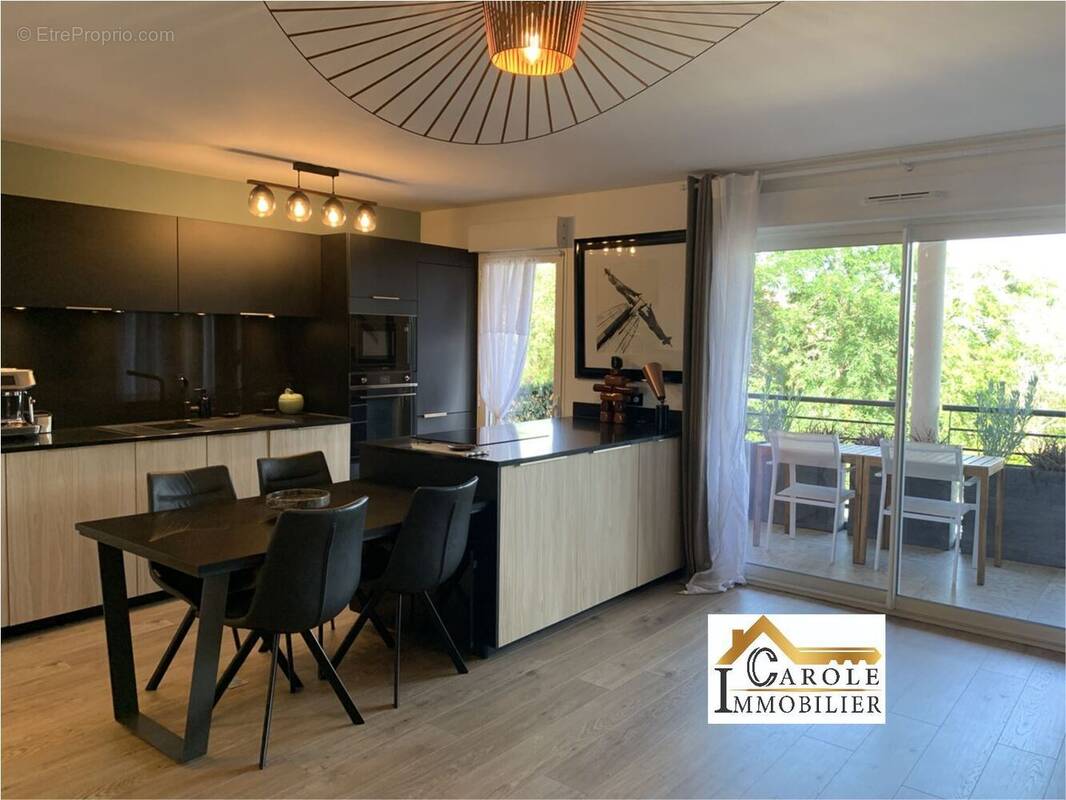 Appartement à MANDELIEU-LA-NAPOULE
