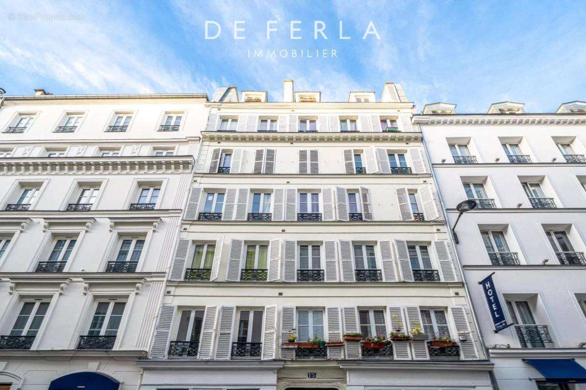 Appartement à PARIS-17E