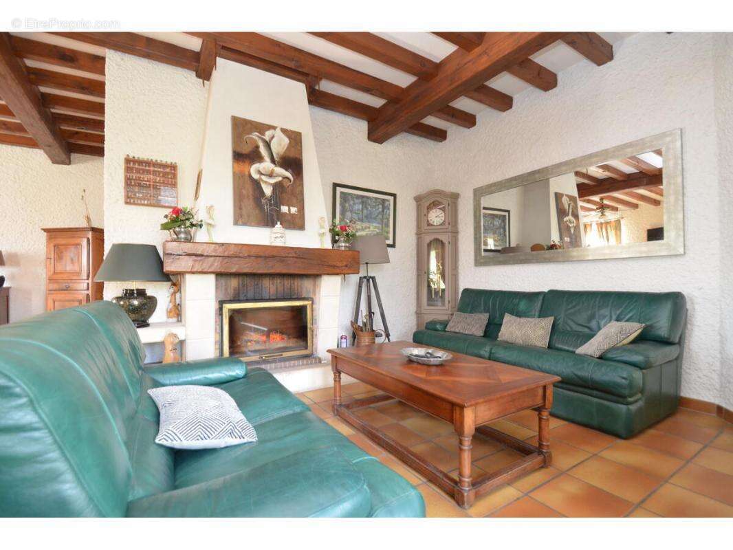 Maison à MONTPON-MENESTEROL