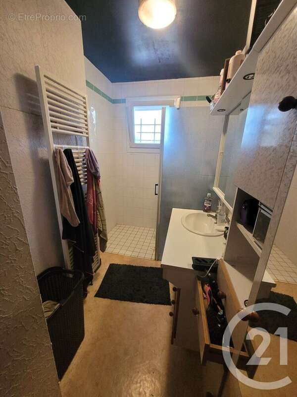 Maison à LA CHAPELLE-NAUDE