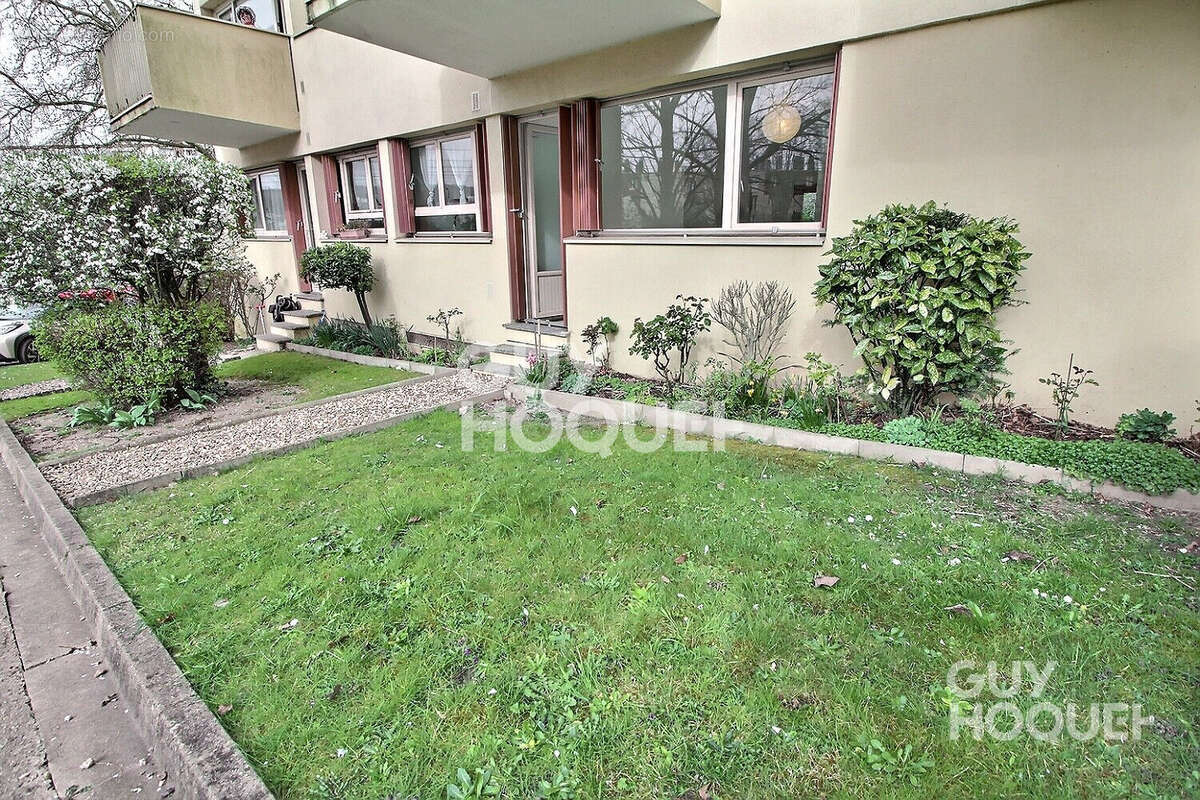 Appartement à CHAVILLE