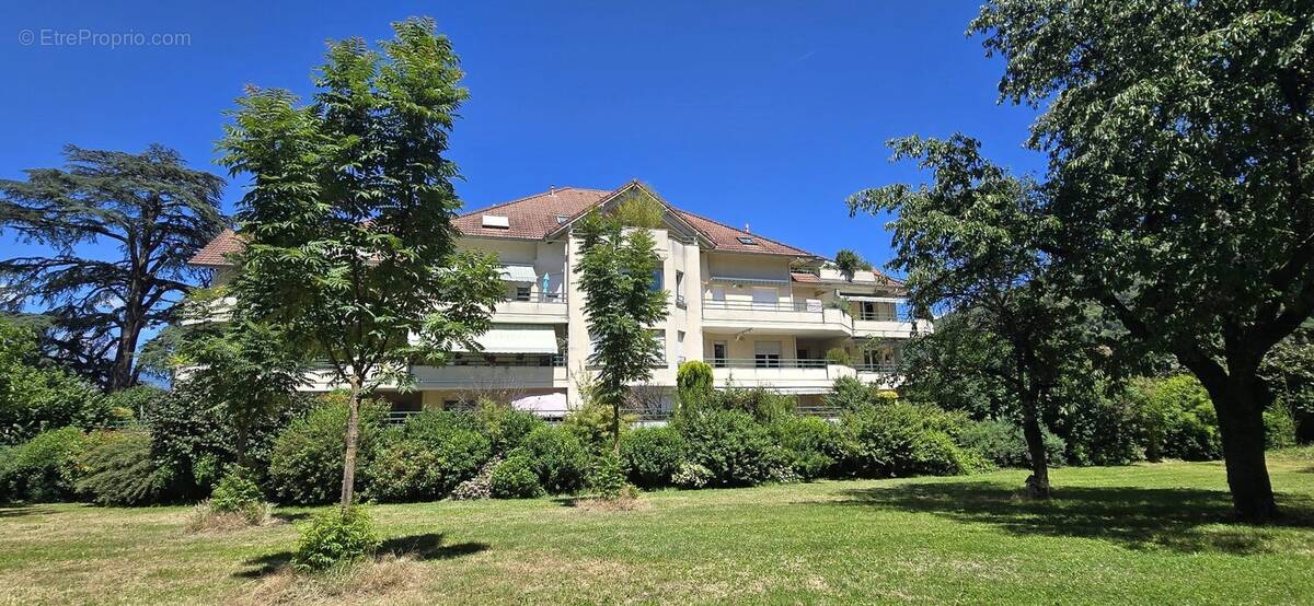 Appartement à GIERES