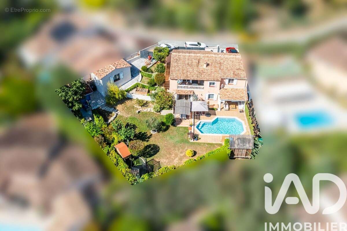 Photo 2 - Maison à MONTAUROUX