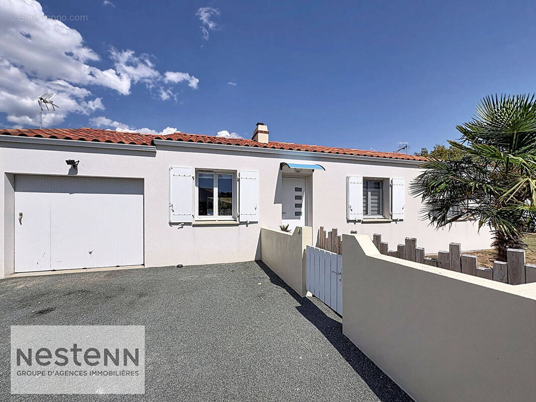 Maison plain-pied 5 pièces à vendre à La Barre de Monts - photo 1