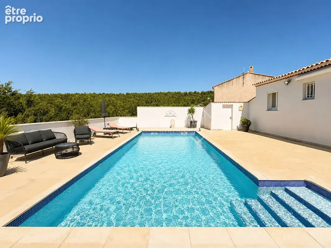 ENSUES LA REDONNE: Villa de type 4 de plain pied de 90 m2 sur un terrain de 620 m2. - photo 2