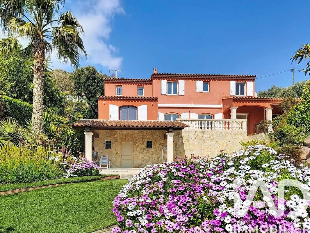 Photo 2 - Maison à LES ADRETS-DE-L'ESTEREL