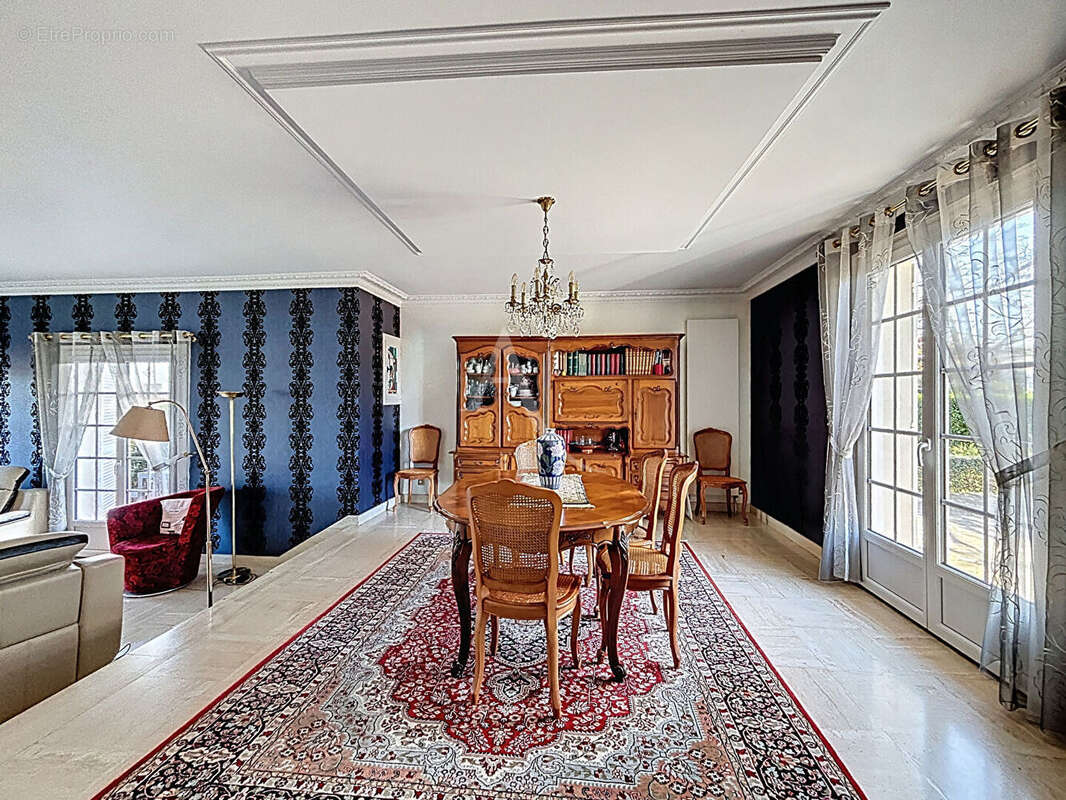 Maison à BOUCHEMAINE