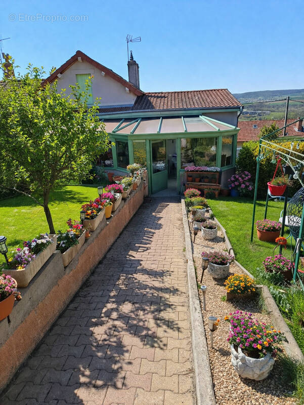 Maison à AUZAT-LA-COMBELLE