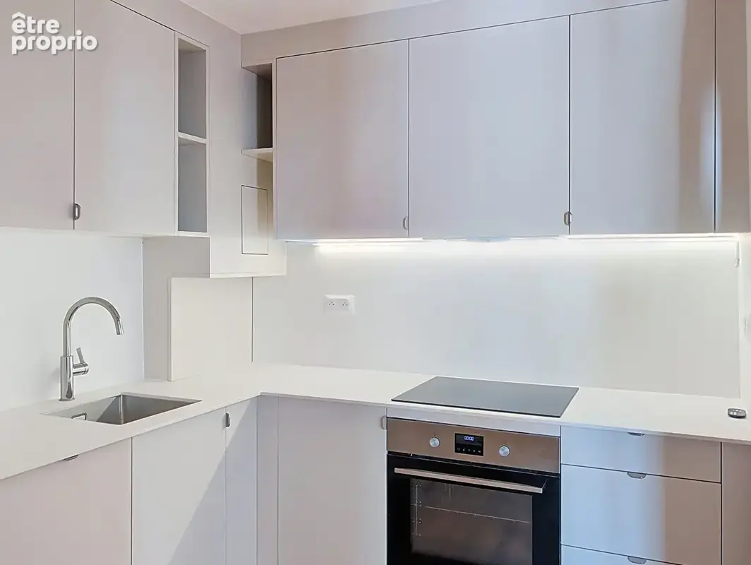 Charme de l'ancien & rénovation contemporaine ? 2 pièces de 44 m² - photo 5