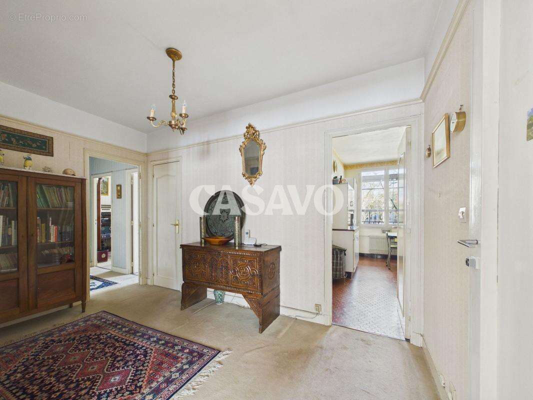 Appartement à VERSAILLES