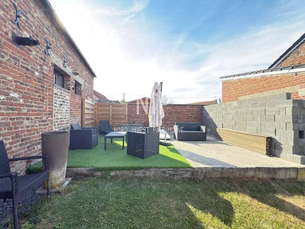 Maison individuelle avec fort potentiel et beau jardin - photo 3