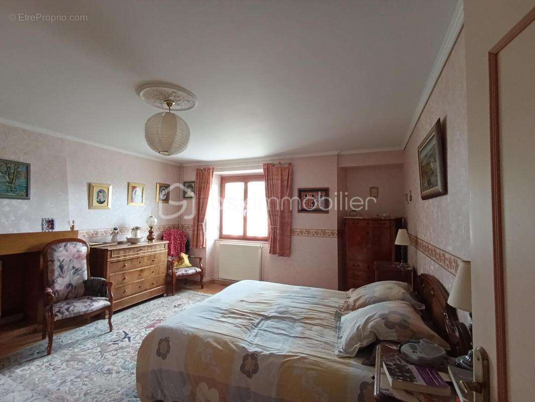 Maison à SAINT-DOMINEUC