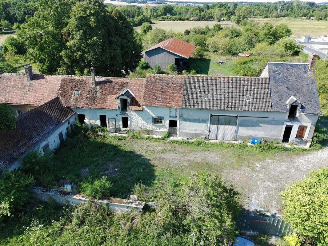 Photo 2 - Maison à PALLUAU-SUR-INDRE