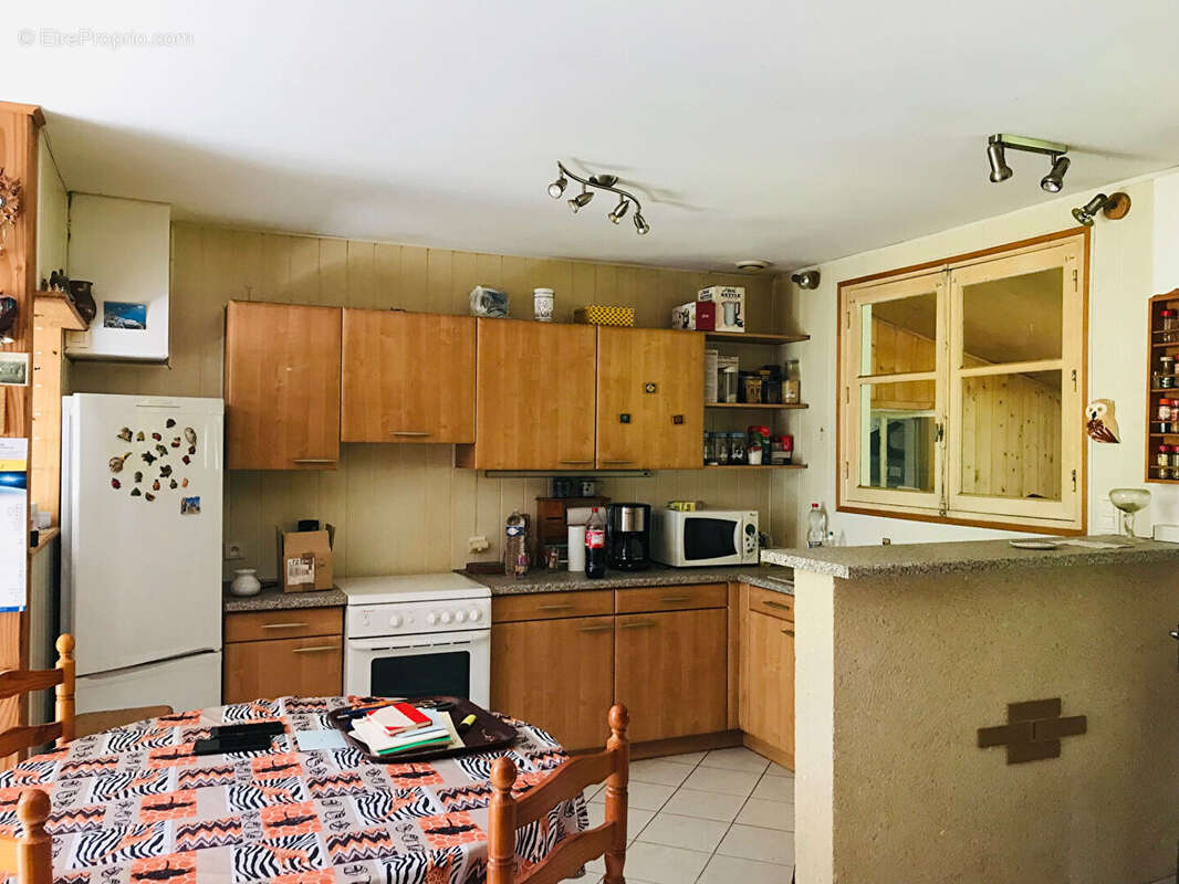 Maison à LA CHAPELLE-DES-MARAIS