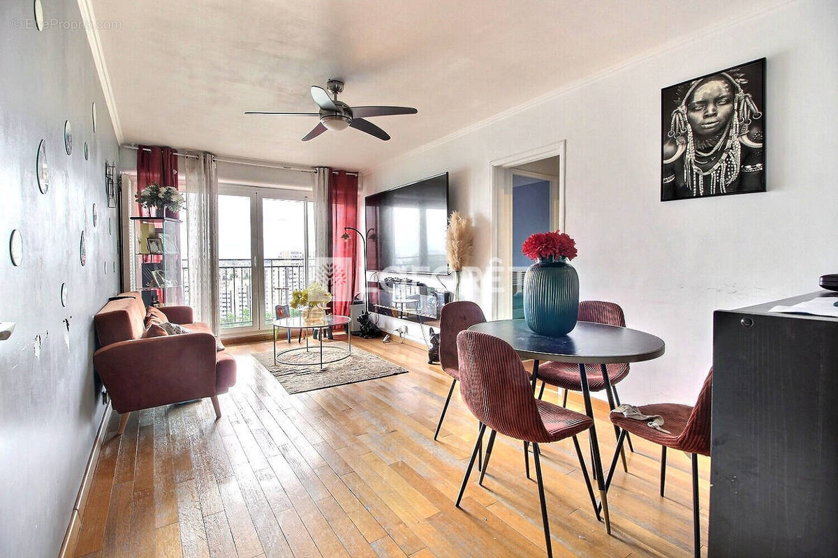 Appartement à GENNEVILLIERS