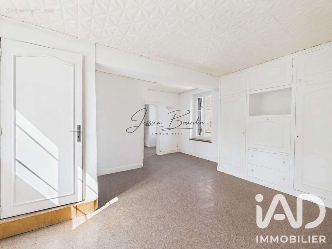 Photo 9 - Maison à LORREZ-LE-BOCAGE-PREAUX