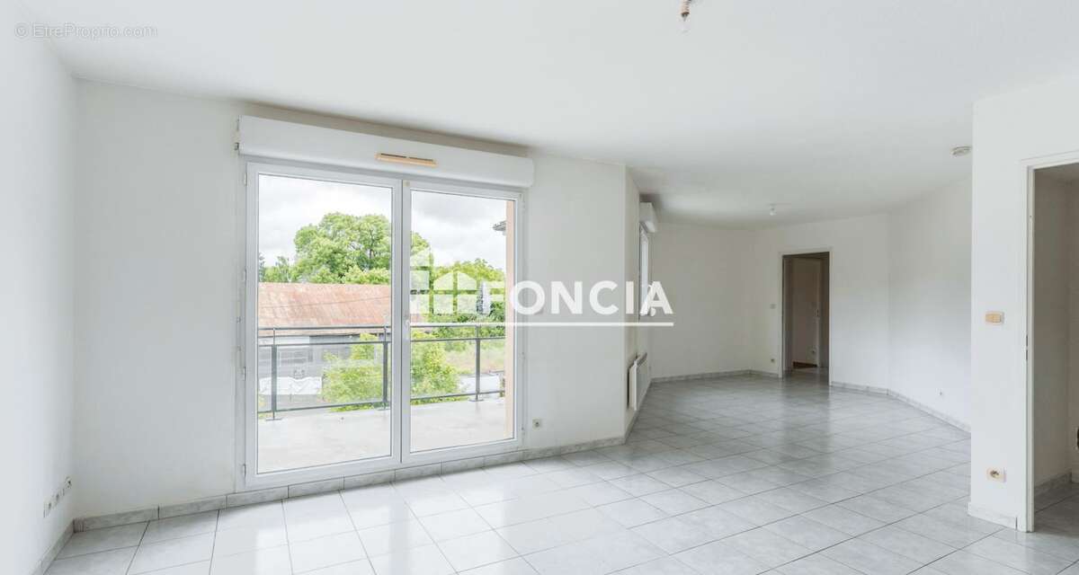 Appartement à ARS-SUR-MOSELLE