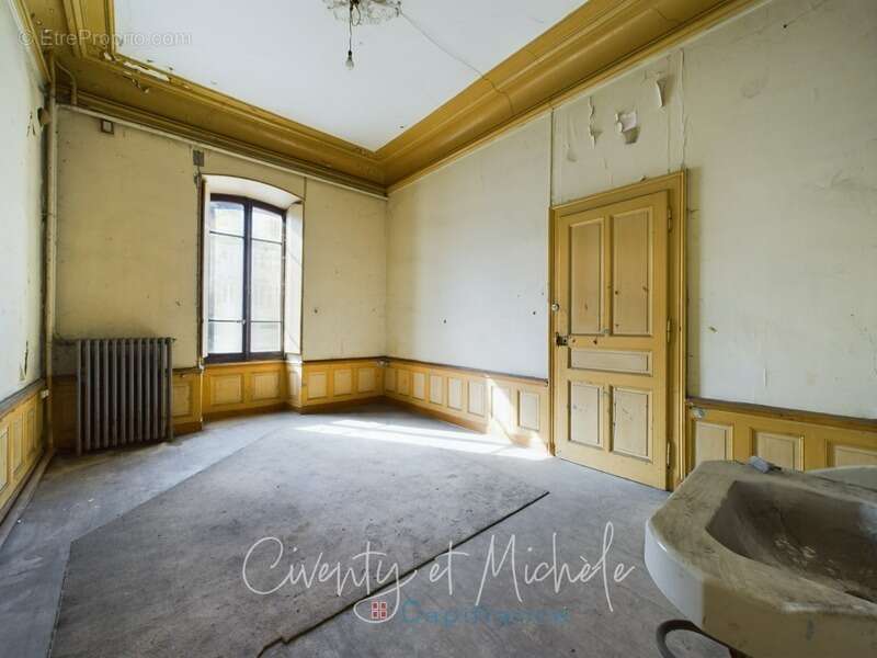 Appartement à AIGUEBELLE