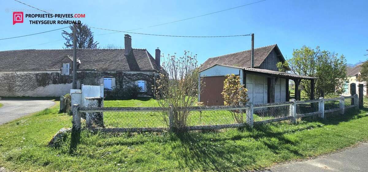 Maison à COURTENAY