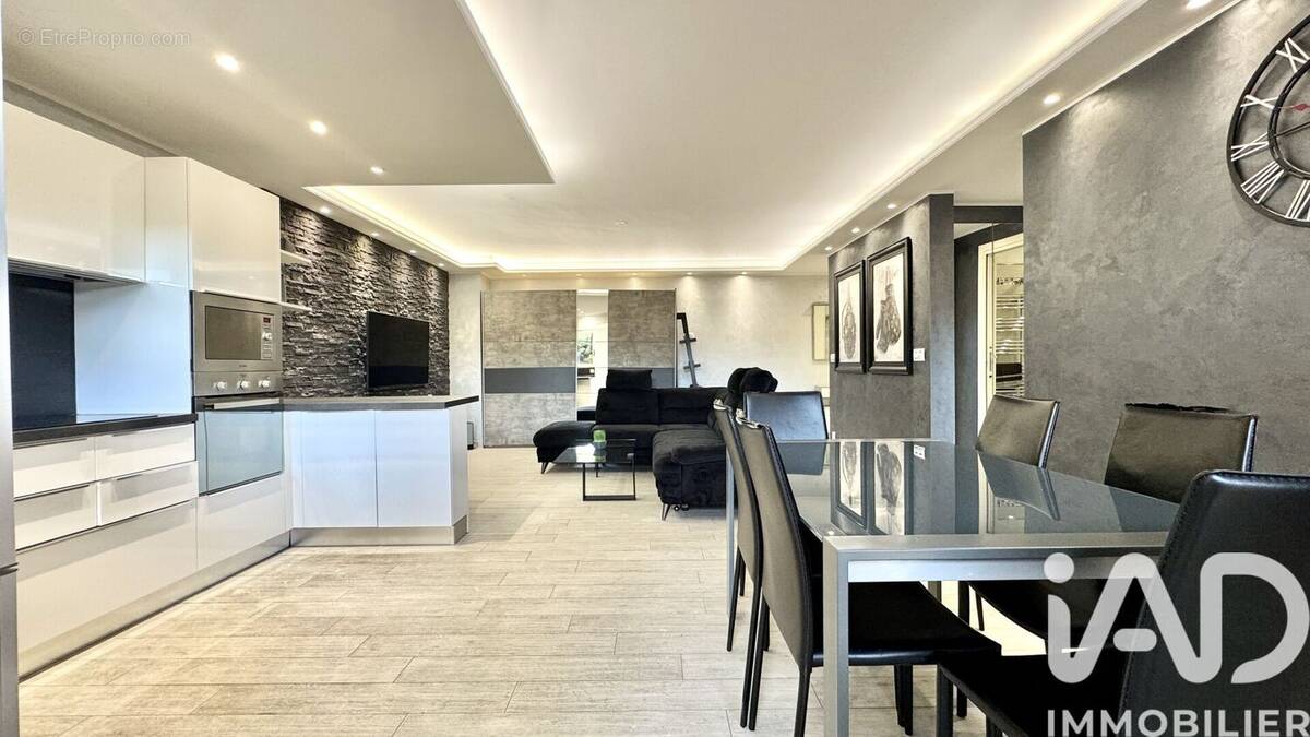 Photo 1 - Appartement à ROQUEBRUNE-CAP-MARTIN