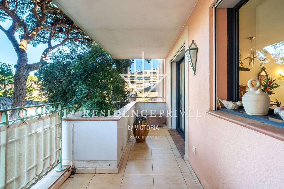Appartement à HYERES