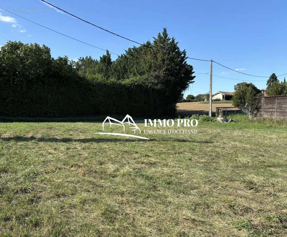 Terrain à L&#039;ISLE-JOURDAIN
