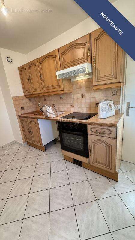 Appartement à PIERRE-BENITE