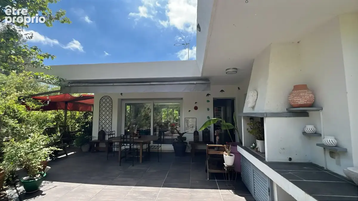 Vence - Quartier résidentiel proche collège - Villa californienne avec piscine + dépendance. - photo 6