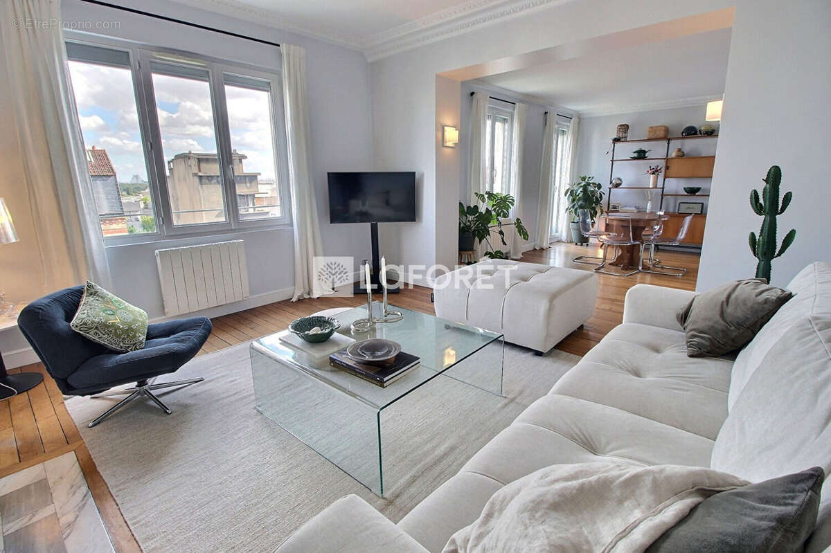 Appartement à SURESNES