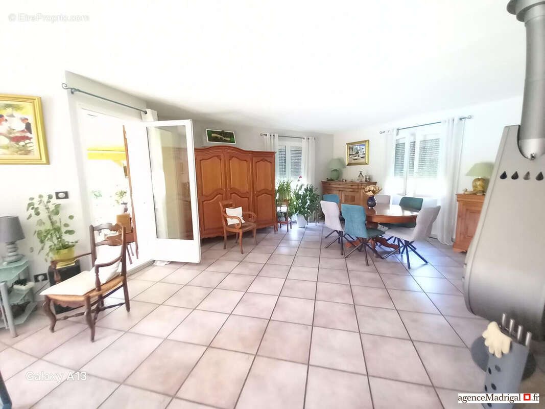 Maison 141 m² à Voiron  - photo 4