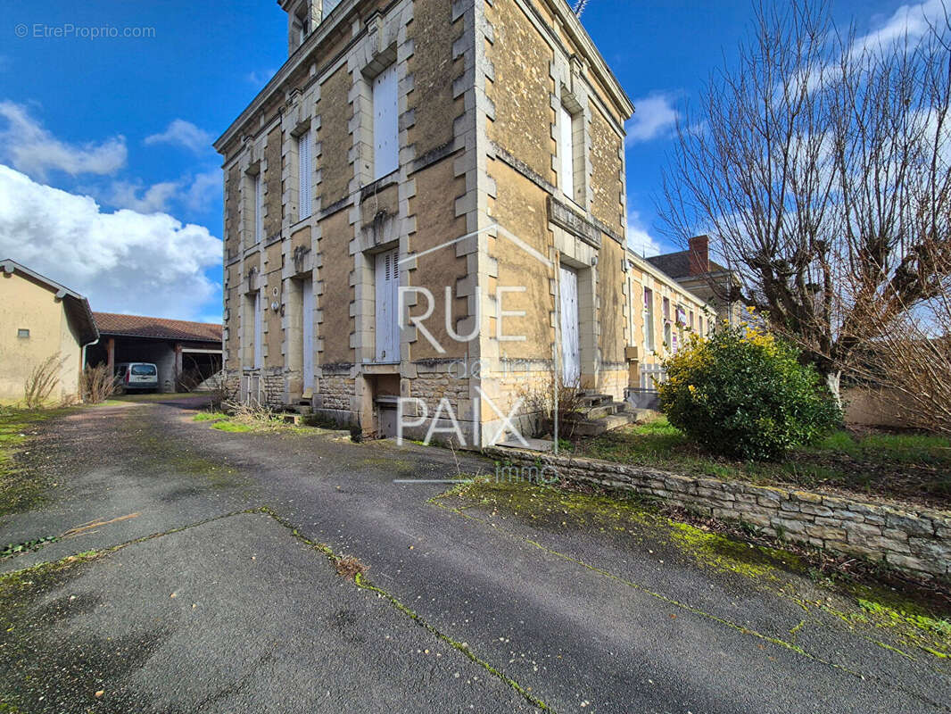 Maison à MARTAIZE