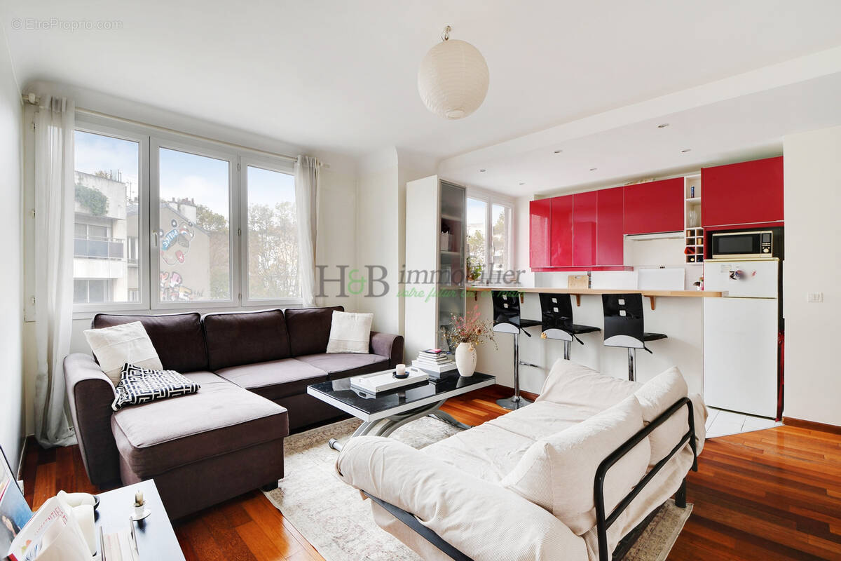 Appartement à PARIS-10E