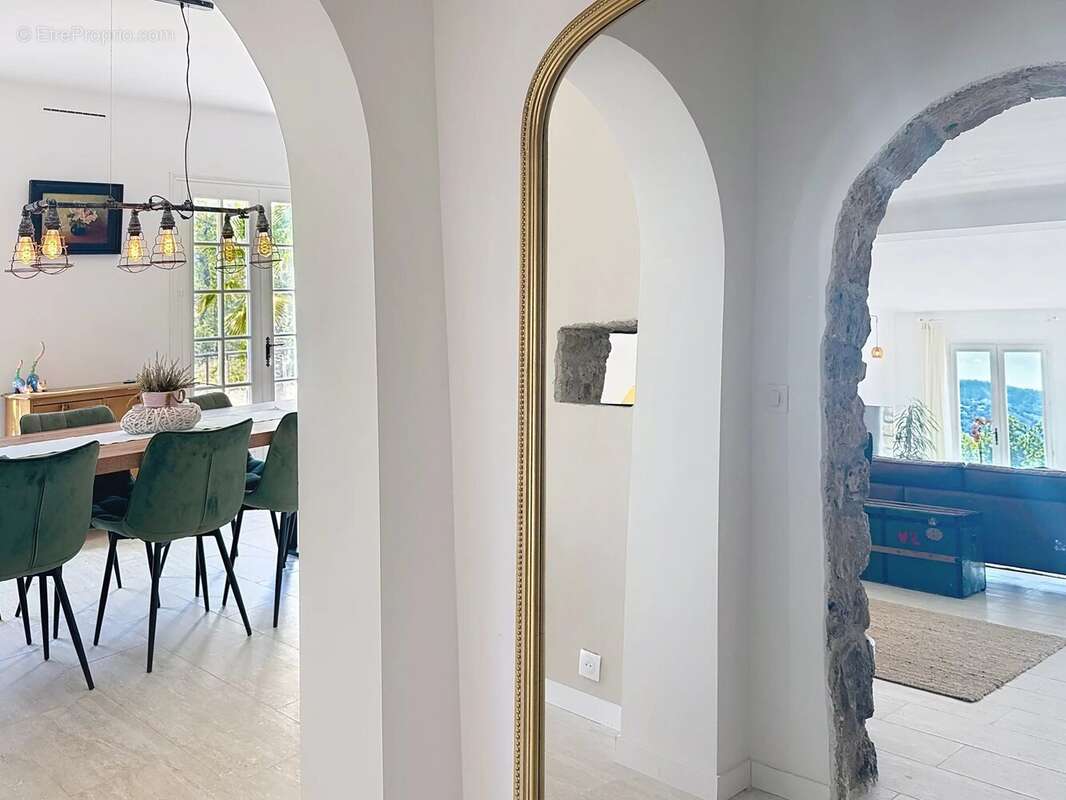 Maison à PEYMEINADE