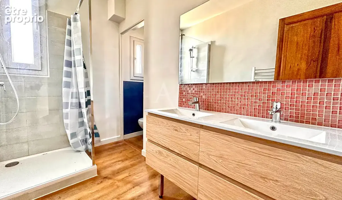 Appartement type 4 renove vue mont d'or  au centre ville avec cave - photo 12