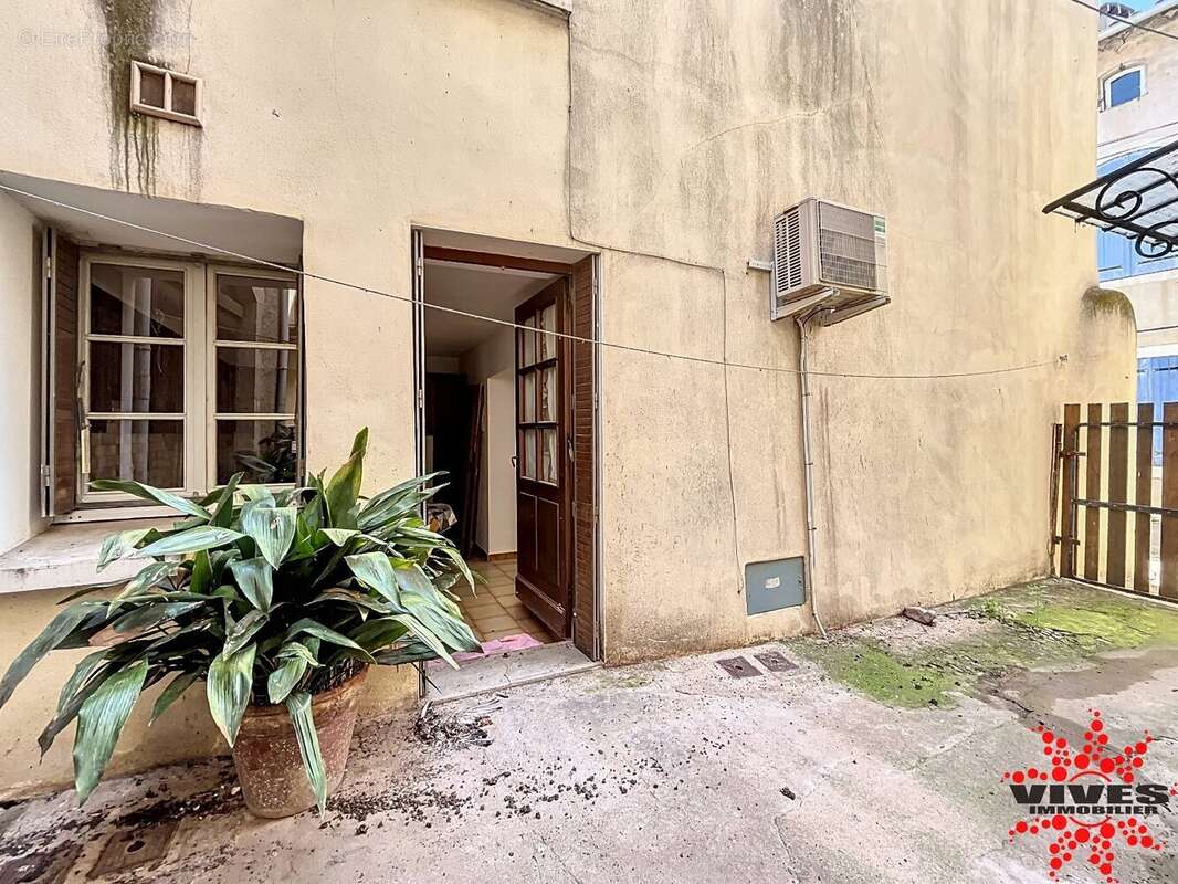 Maison à VILLENEUVE-LES-BEZIERS