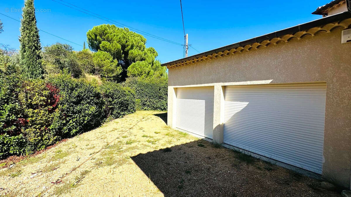 Maison à VAISON-LA-ROMAINE