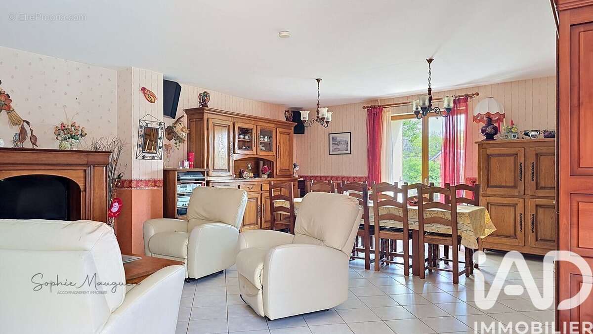 Photo 2 - Maison à MONTIGNY-LENCOUP