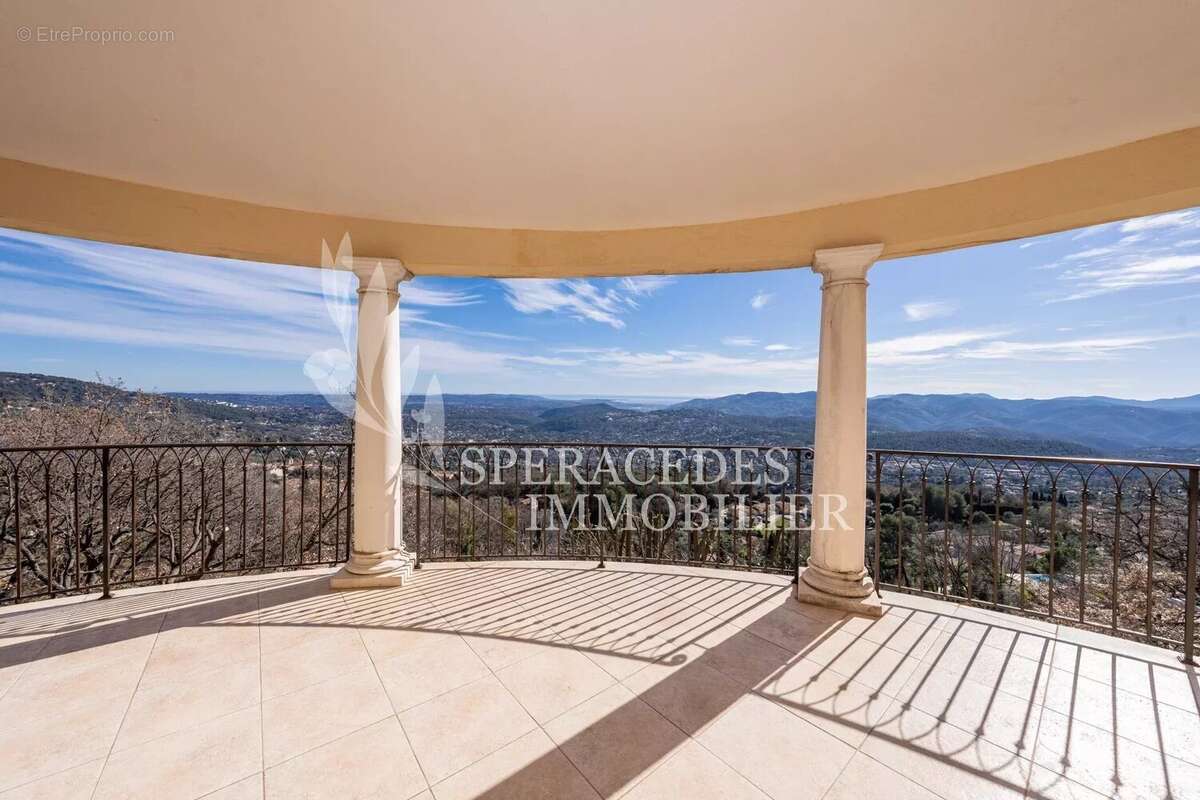 Maison à SPERACEDES