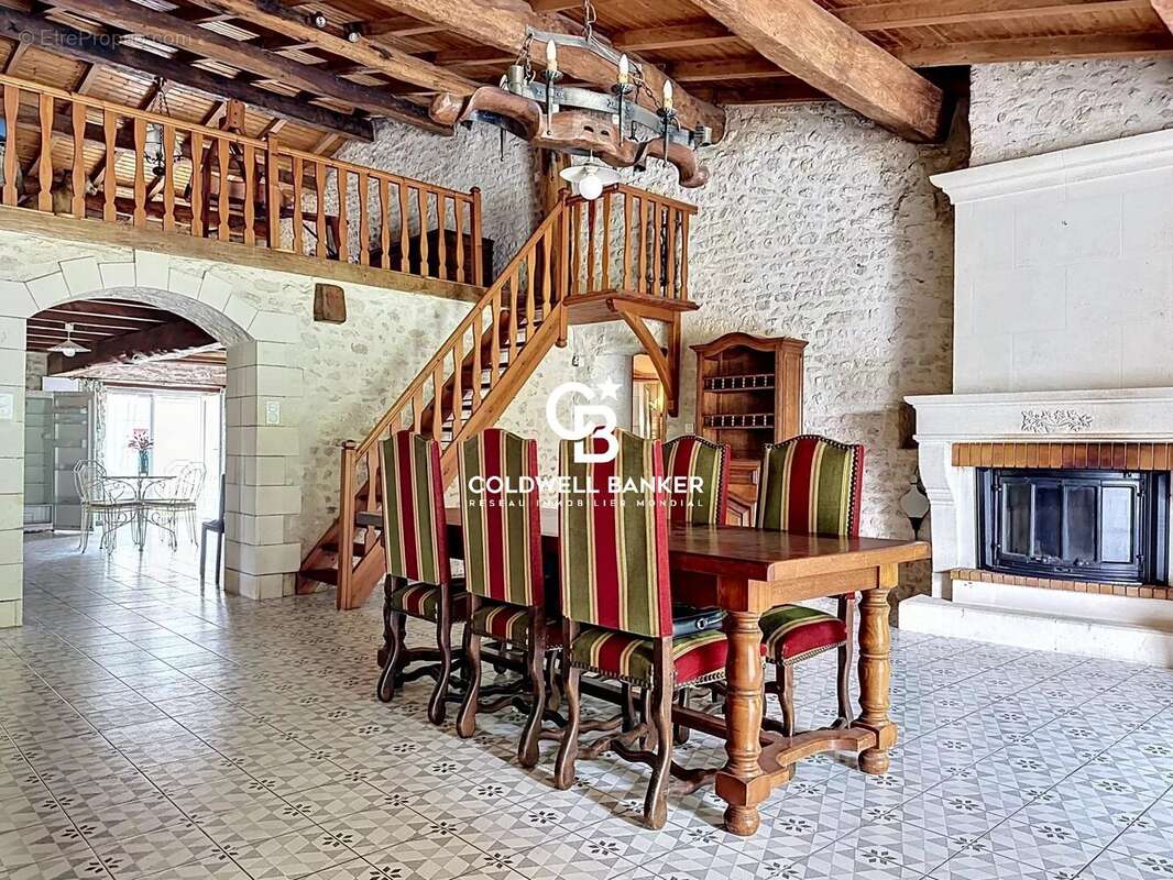 Maison à SAINT-NAZAIRE-SUR-CHARENTE