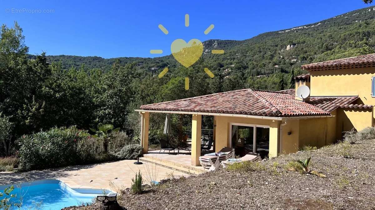 BARGEMON :  Villa Contemporaine- 6 pièces avec piscine chauffée - photo 4