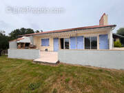 Maison à SAINT-GEORGES-DE-POINTINDOUX