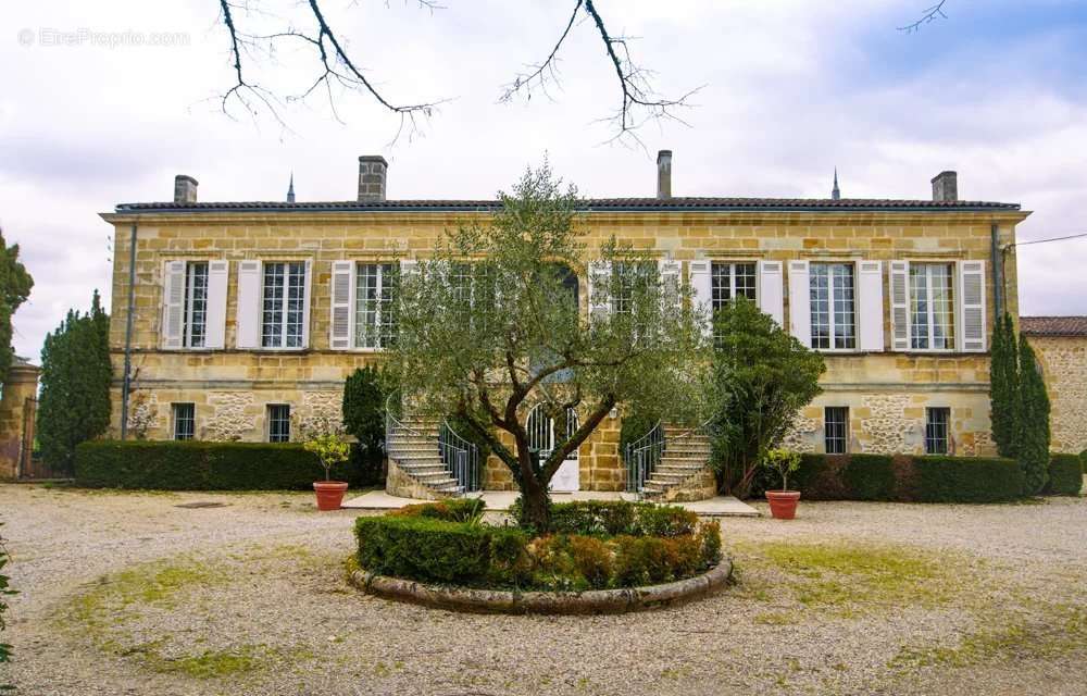 Maison à CAMBLANES-ET-MEYNAC