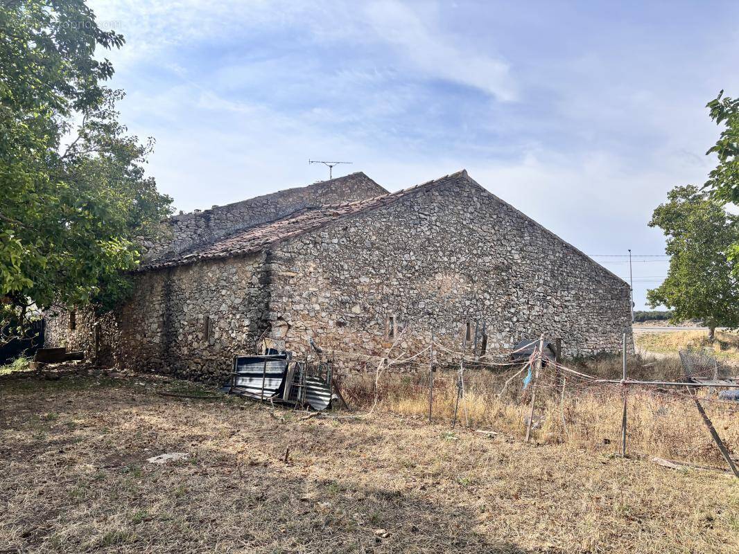 Maison à SAINT-JULIEN