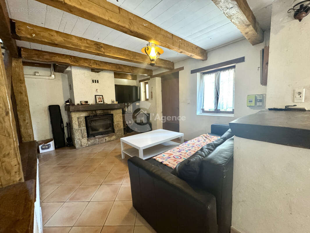 Maison de village - Les Sausses - Terrain de 46m2 - photo 4